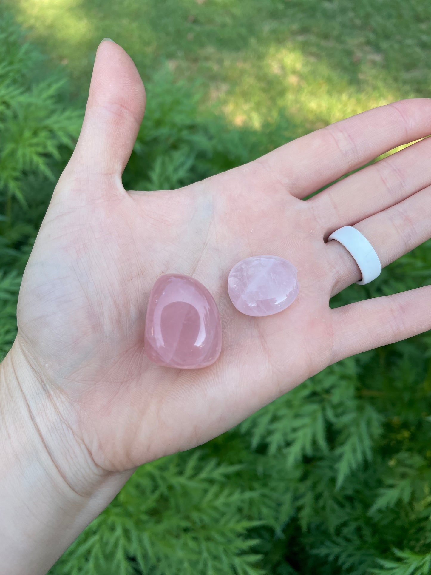 Rose Quarts tumbled stone 