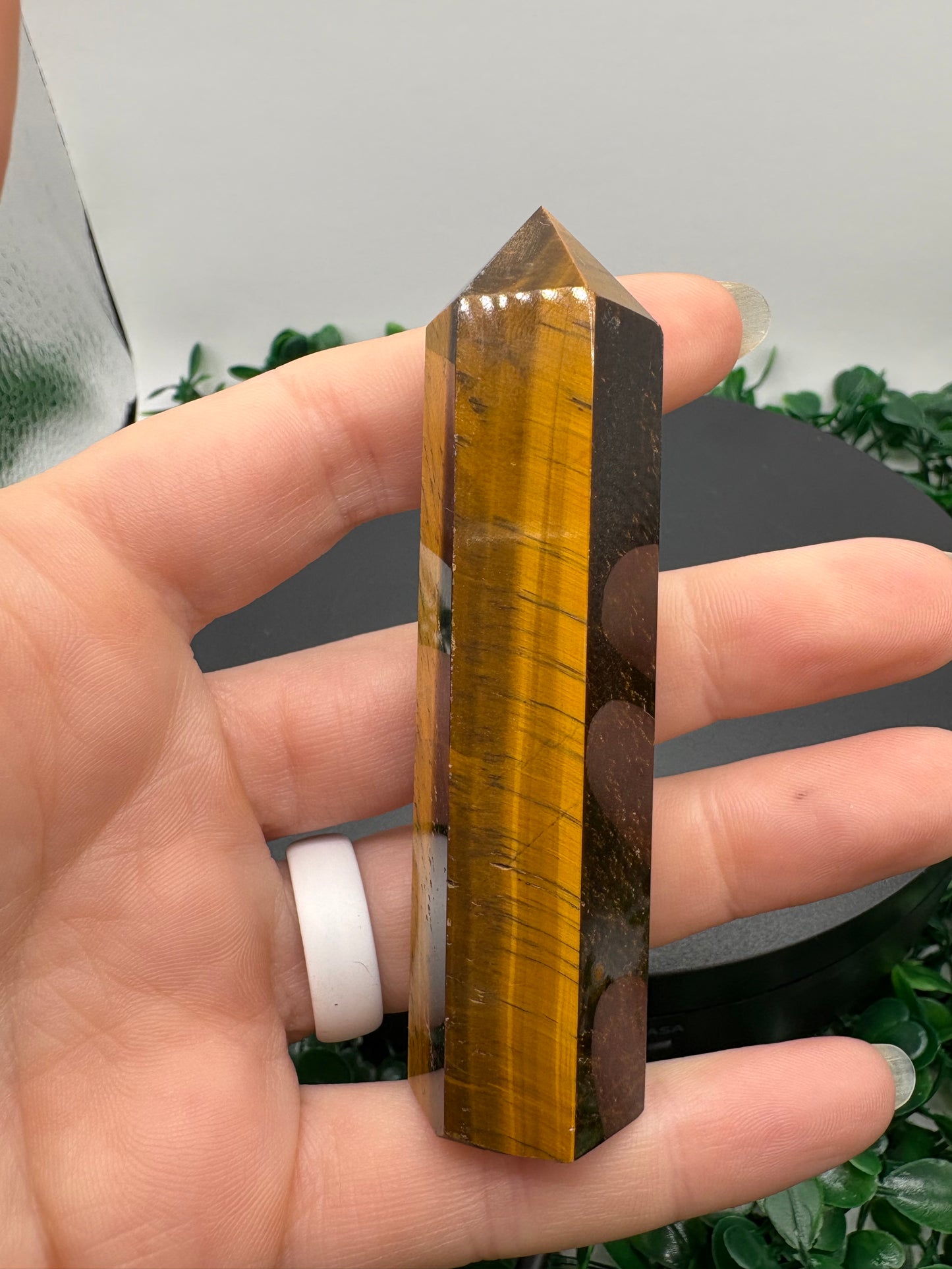 Tigers Eye tower/point