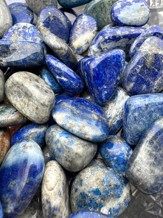 Lapis Lazuli tumbled stone ￼